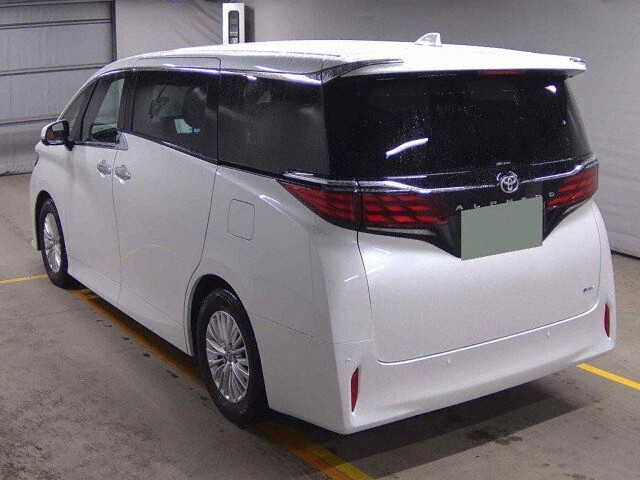 2025 Toyota Alphard X auction photo 2