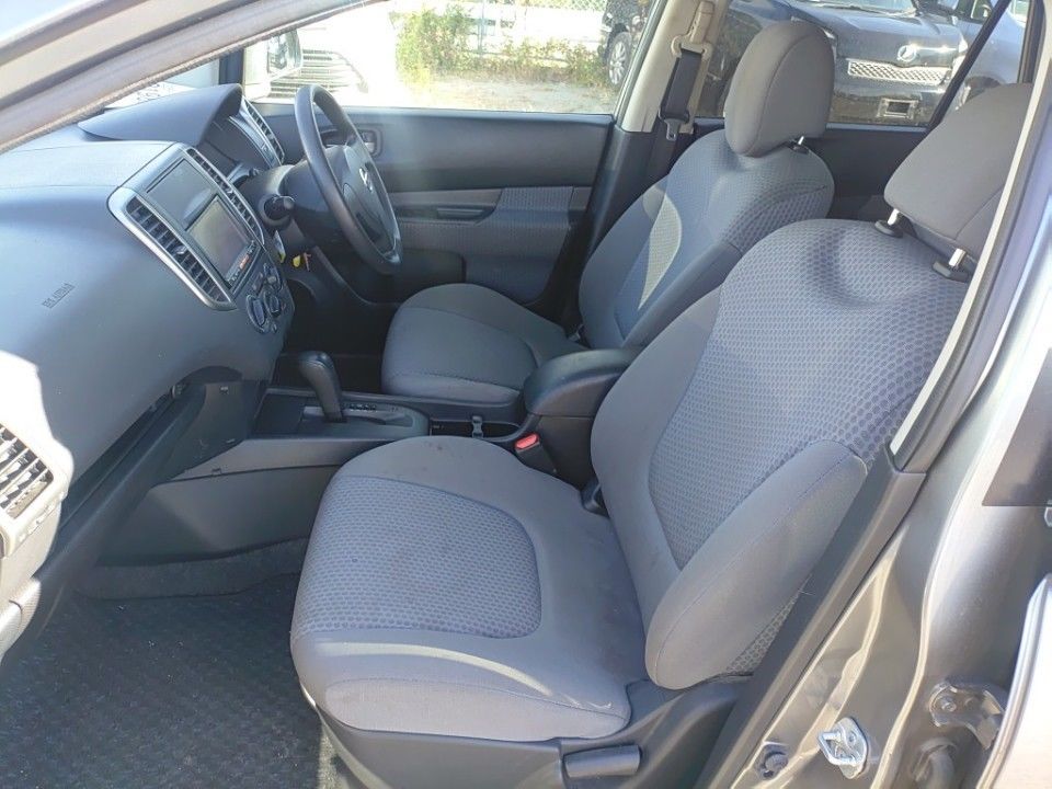 2015 Nissan ウイングロード auction photo 16