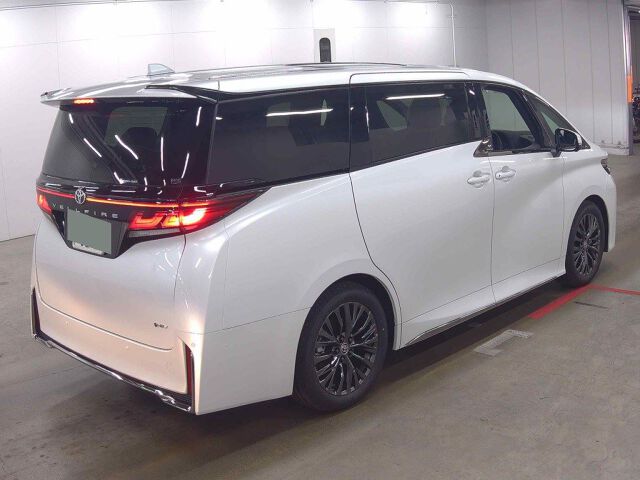 2026 Toyota Vellfire Z Premier auction photo 5