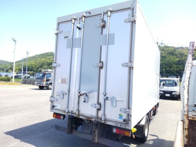 2018 Mitsubishi Fuso Canter Panel van auction photo 5
