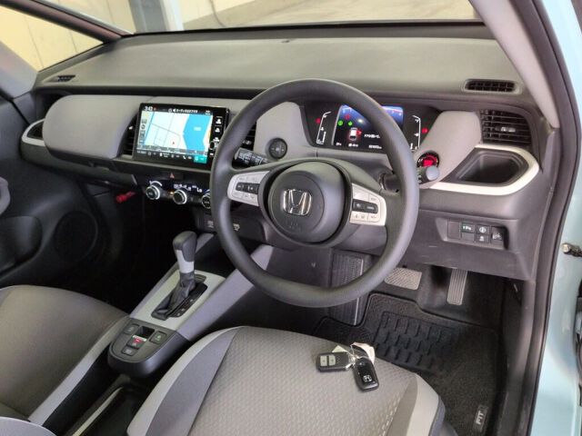 2021 Honda Fit クロスター auction photo 3