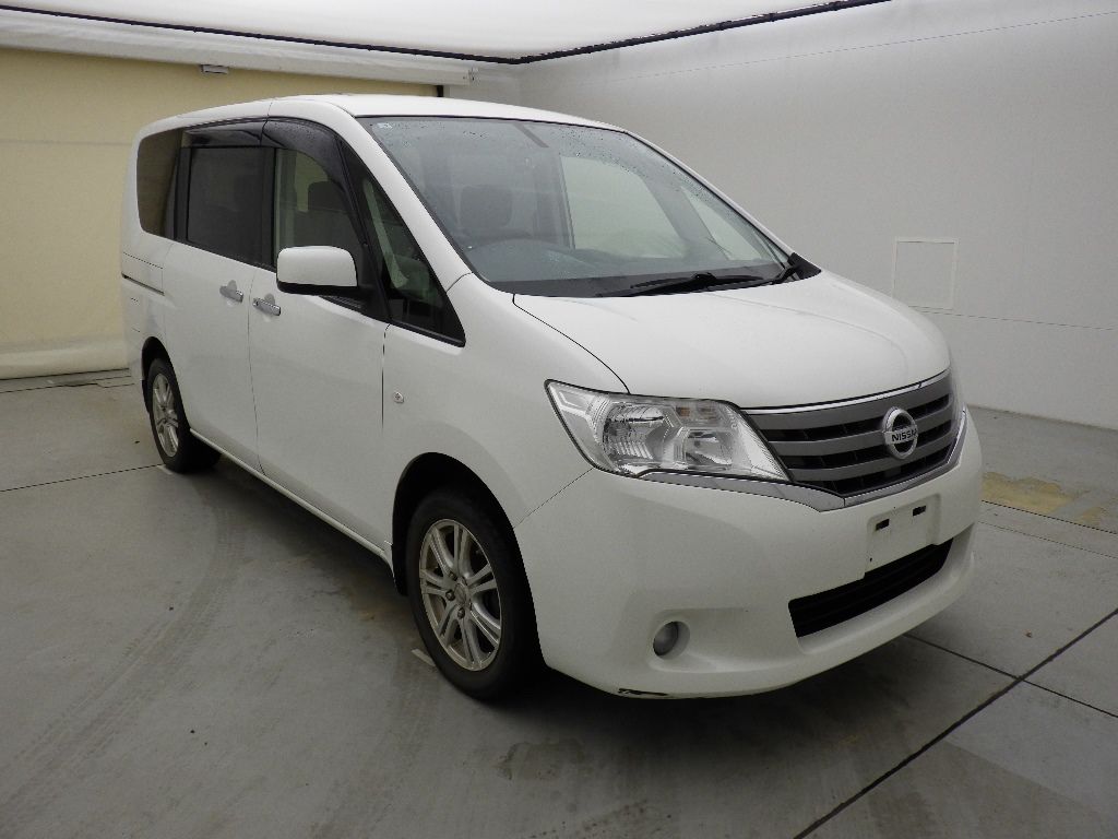 Japan Auction Vehicles 10 2013 Nissan Serena 4WD 20X auction photo