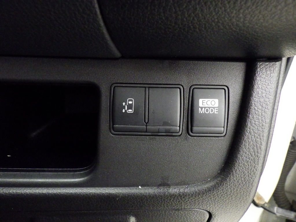 2013 Nissan Serena 4WD 20X auction photo 8