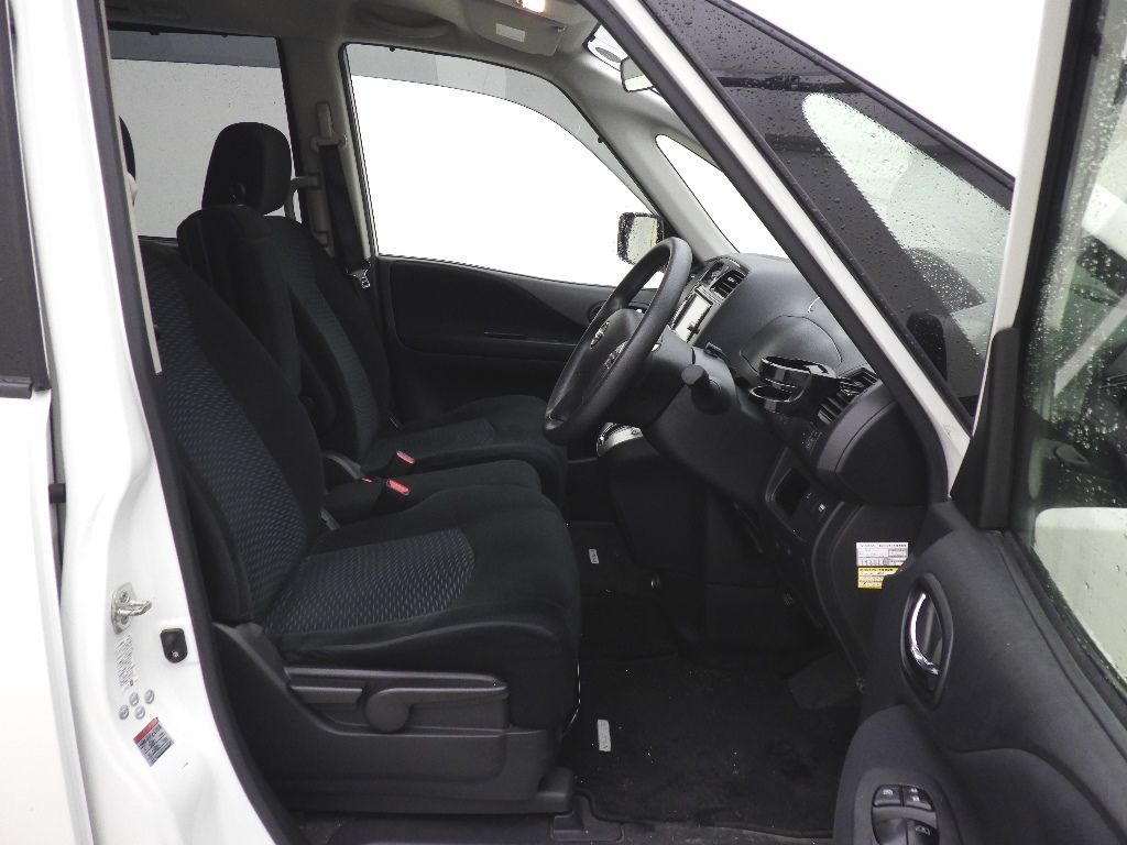 2013 Nissan Serena 4WD 20X auction photo 6