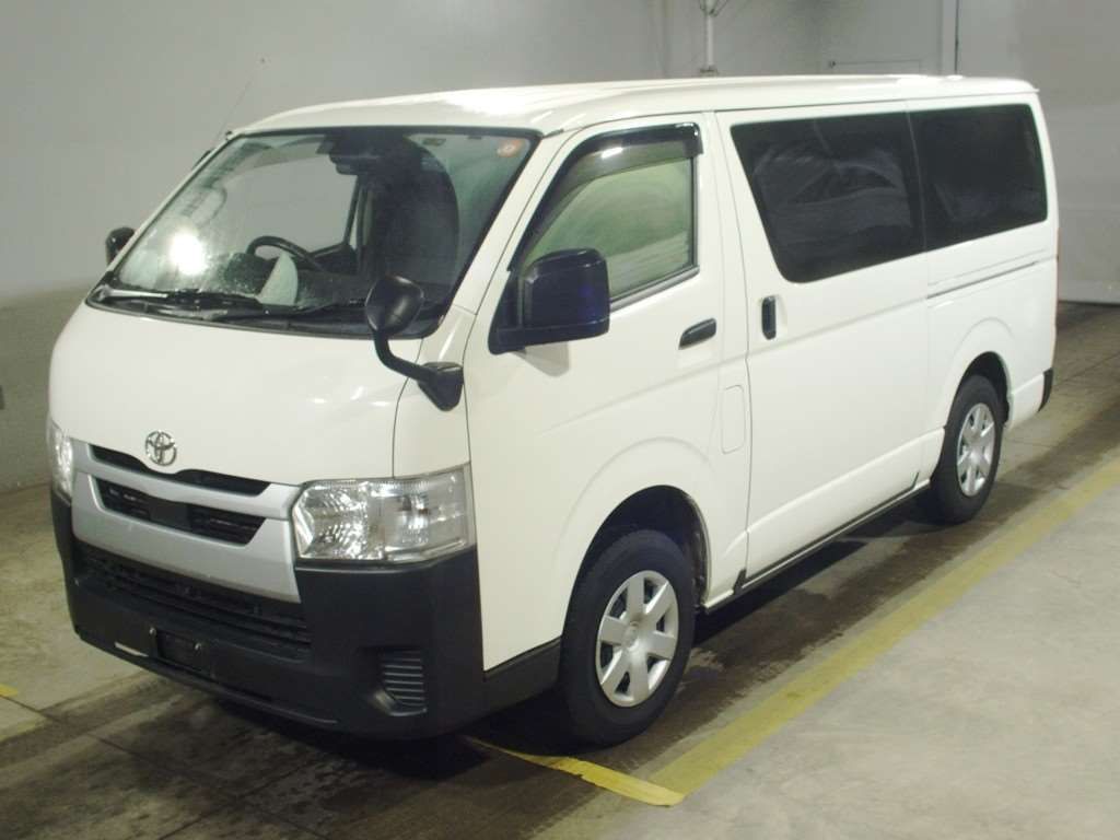 2021 Toyota Hiace Long DX 4WD Japan auction vehicle