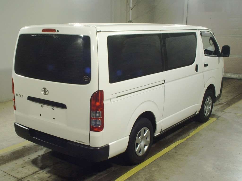 2021 Toyota Hiace Long DX 4WD auction photo 2