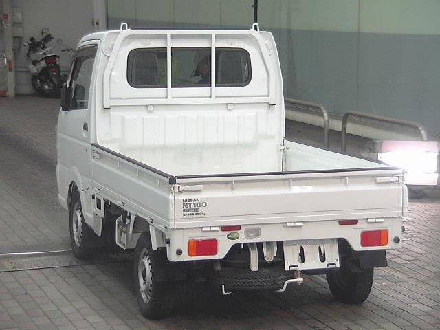 2018 Nissan NT100 Clipper 4WD DX auction photo 2