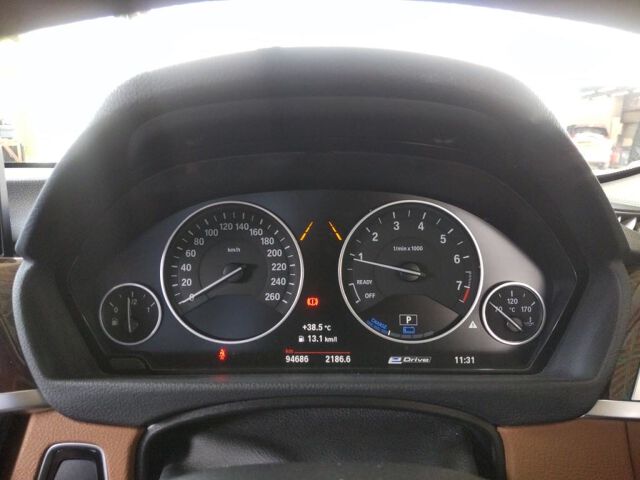 2016 BMW 3 Series 330EラグジIパフ auction photo 6