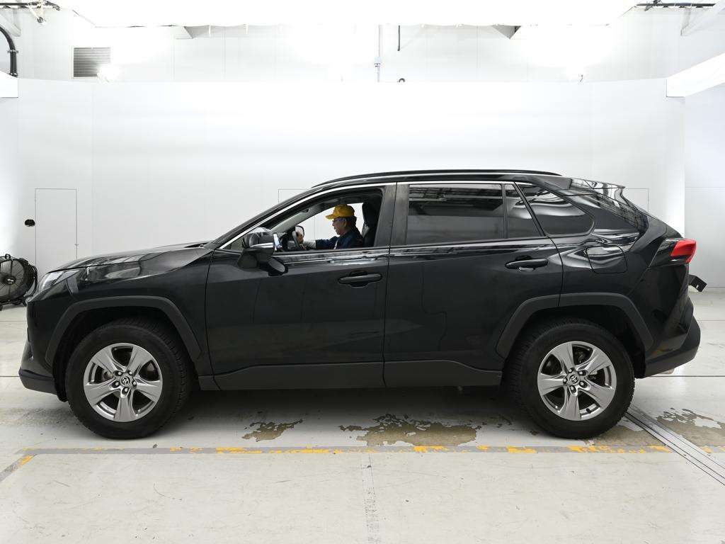 2022 Toyota RAV4 ハイブリッドX auction photo 4