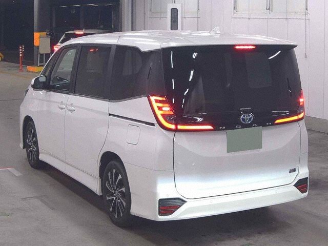 2025 Toyota Noah Hybrid S-Z auction photo 2
