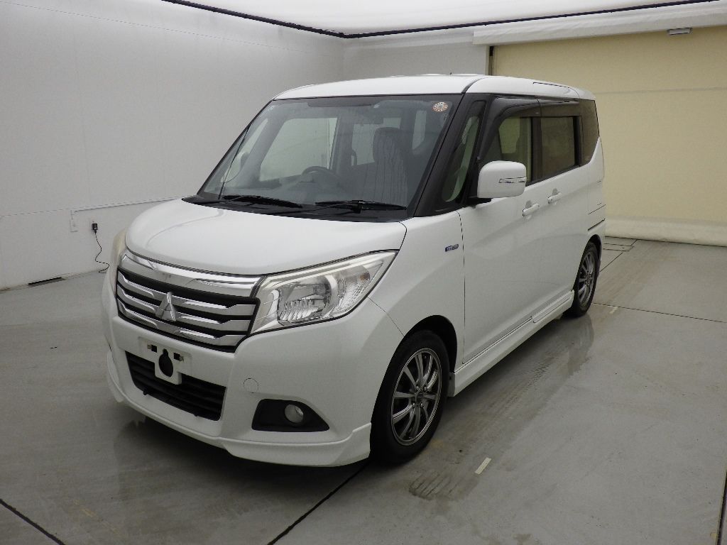 2015 Mitsubishi デリカD:2 4WD ハイブリッドMZ auction photo 4