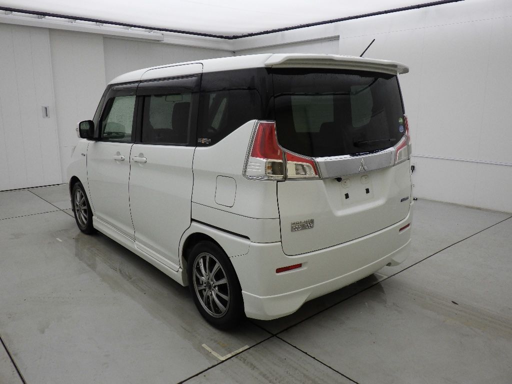 2015 Mitsubishi デリカD:2 4WD ハイブリッドMZ auction photo 5