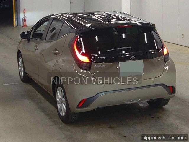 2026 Toyota Aqua Z auction photo 2