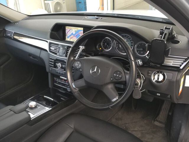 2010 Mercedes-Benz E-Class E350 BlueTEC AG auction photo 3