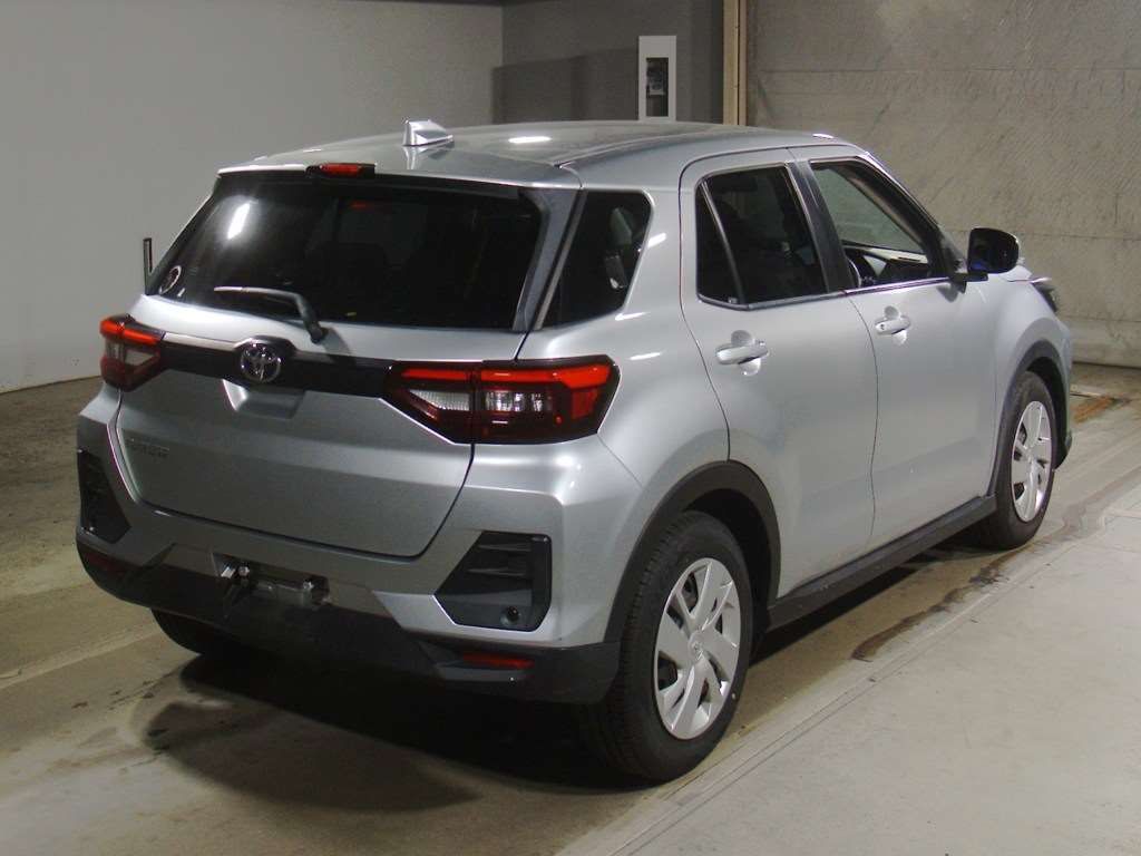 2021 Toyota Raize X S auction photo 2