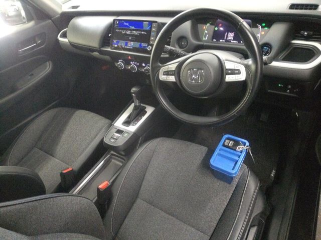 2021 Honda Fit EHEVホーム auction photo 3