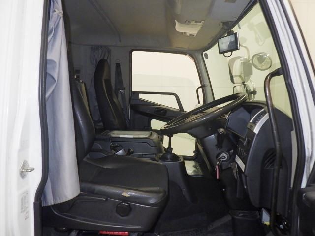 2018 Mitsubishi Fuso Fighter Wing auction photo 6