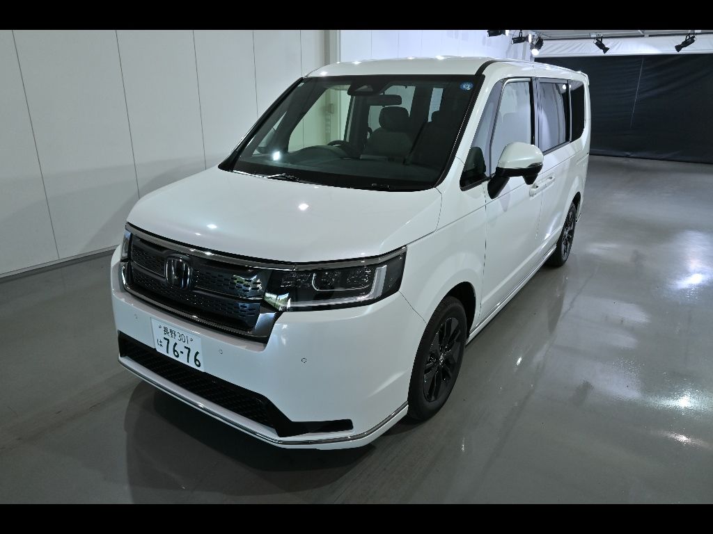 2026 Honda Stepwgn 4WD 7人 auction photo 4