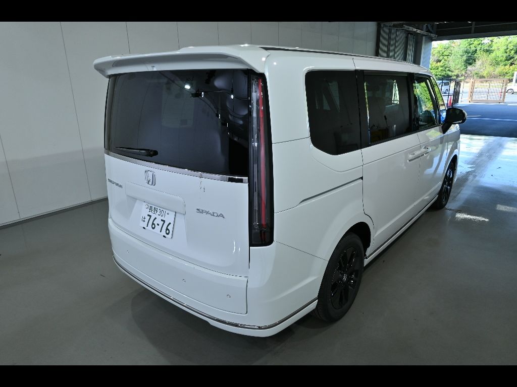 2026 Honda Stepwgn 4WD 7人 auction photo 2