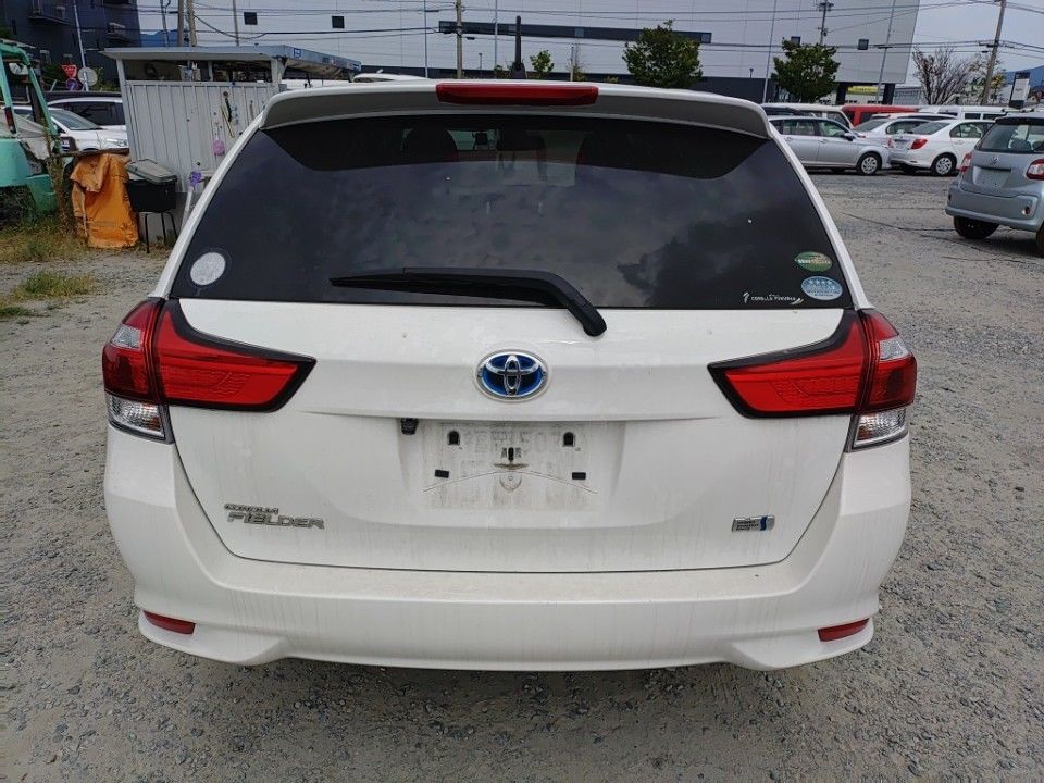 2018 Toyota Corolla Fielder auction photo 5