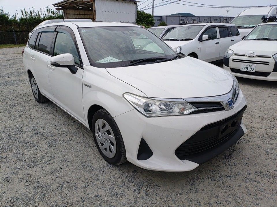 2018 Toyota Corolla Fielder auction photo 4