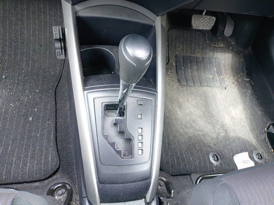 2018 Toyota Corolla Fielder auction photo 12