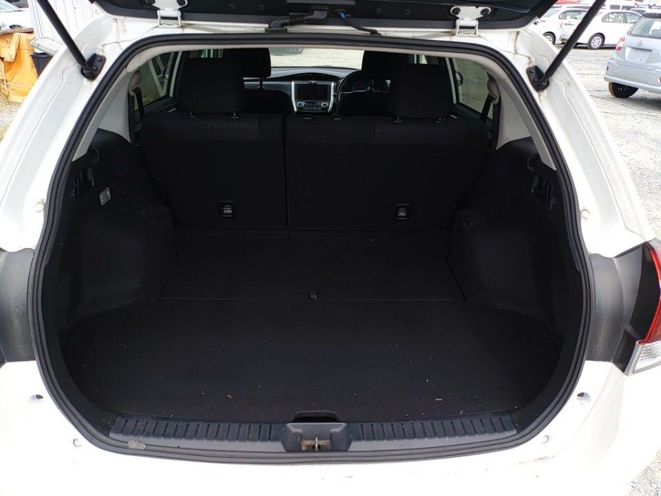 2018 Toyota Corolla Fielder auction photo 8