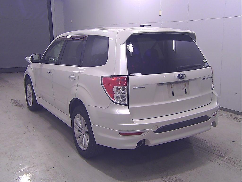 2011 Subaru Forester 2.0XS auction photo 5