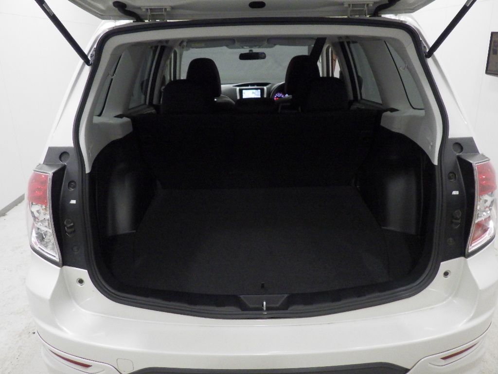 2011 Subaru Forester 2.0XS auction photo 8