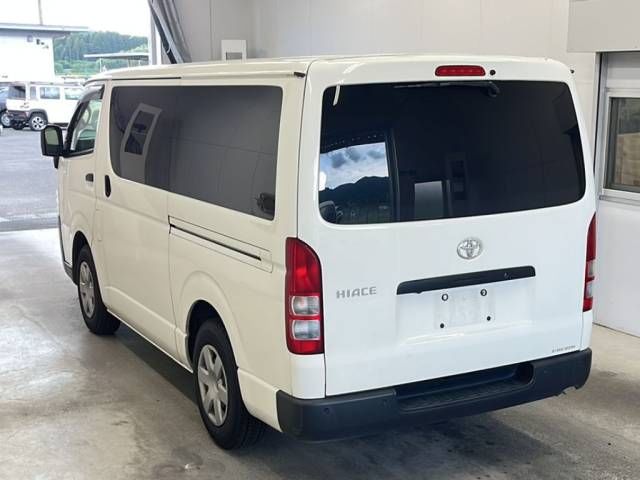 2023 Toyota Hiace DX auction photo 5