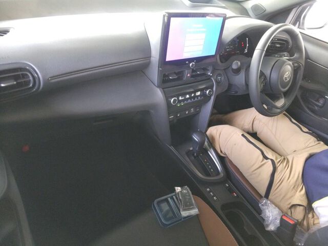 2026 Toyota Yaris Cross HV Z Adventure auction photo 3