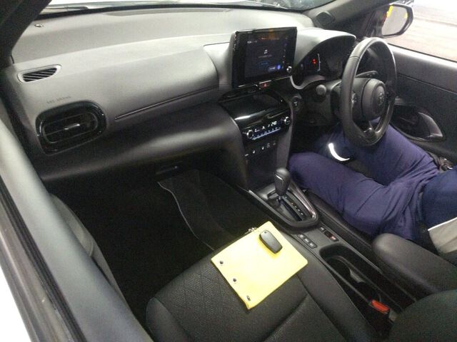 2026 Toyota Yaris Cross Hybrid Z auction photo 3
