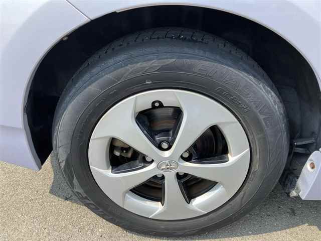 2013 Toyota Prius S auction photo 8