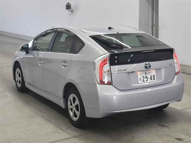 2013 Toyota Prius S auction photo 2