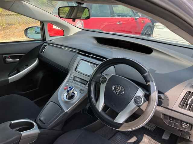 2013 Toyota Prius S auction photo 3