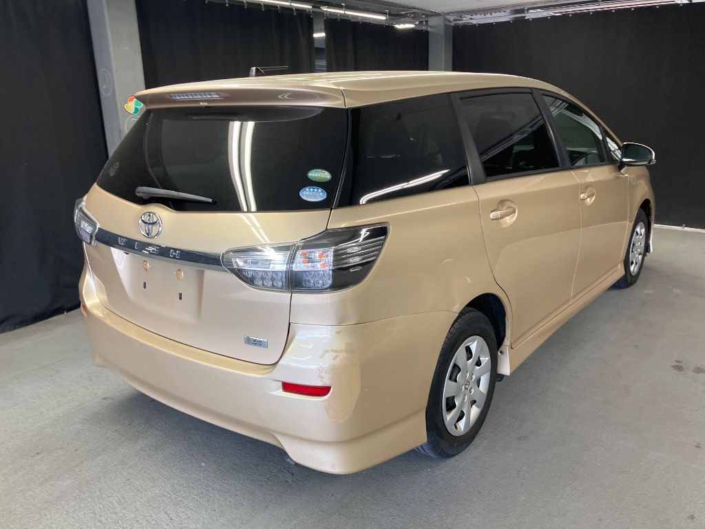 2015 Toyota Wish 1.8X auction photo 4