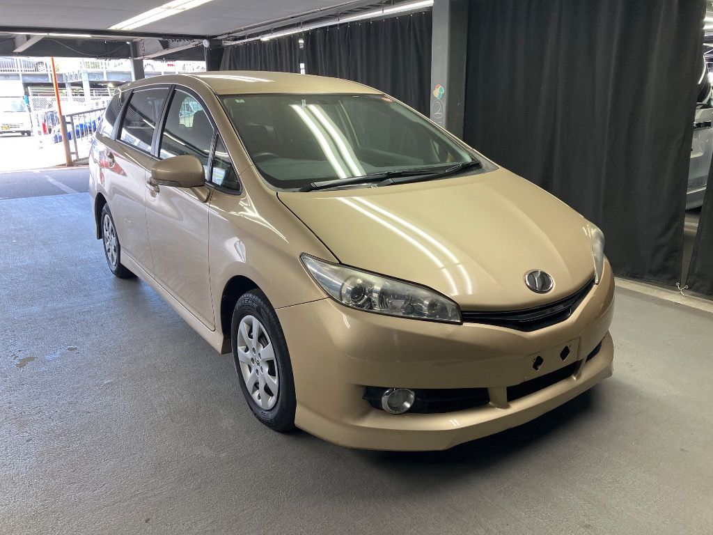 Japan Auction Vehicles 7 2015 Toyota Wish 1.8X auction photo