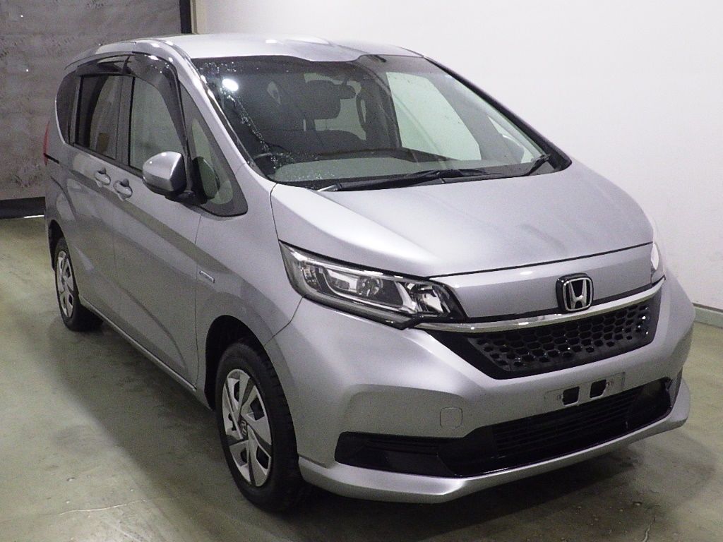 Japan Auction Vehicles 9 2022 Honda フリード+ 4WD Hybrid G Honda Sensing auction photo