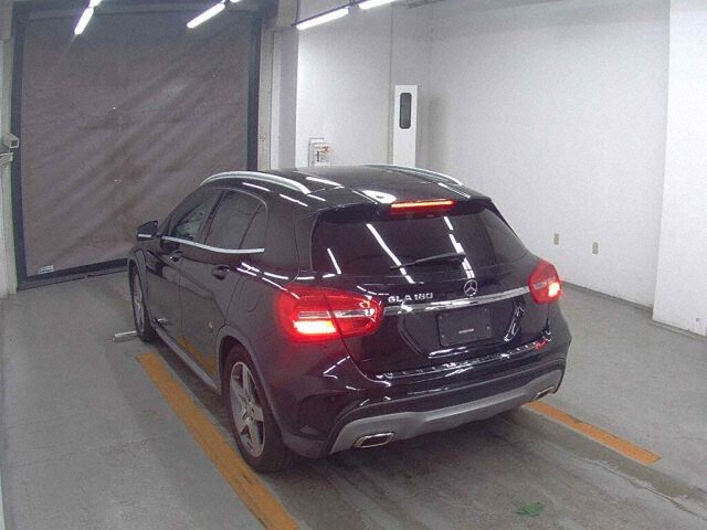 2015 Mercedes-Benz GLA-Class GLA180 Sport auction photo 2