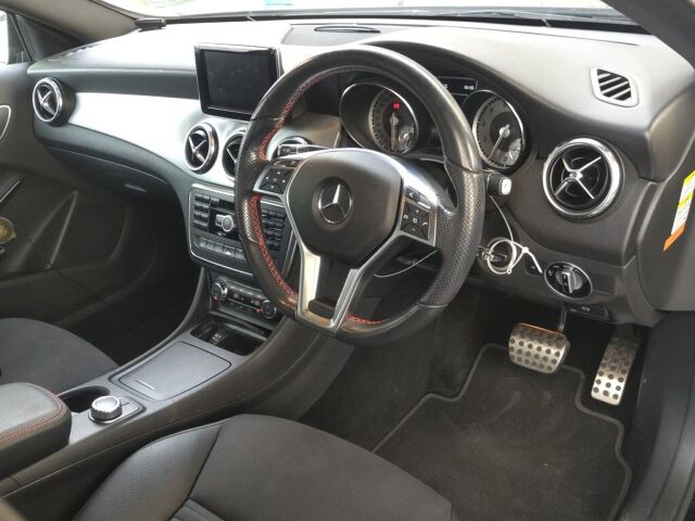 2015 Mercedes-Benz GLA-Class GLA180 Sport auction photo 3