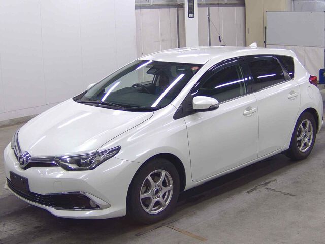 2015 Toyota Auris 150X Sパッケージ auction photo 4