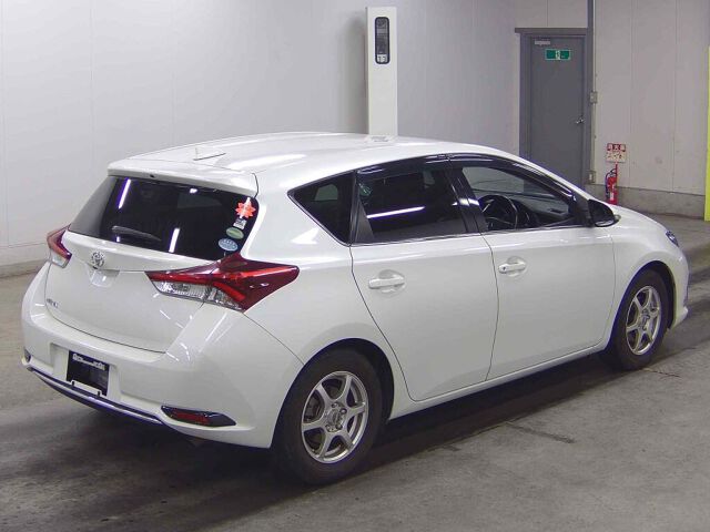 2015 Toyota Auris 150X Sパッケージ auction photo 5