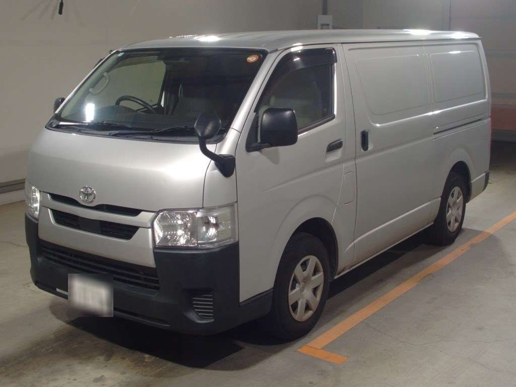 Japan Auction Vehicles 4 2021 Toyota Hiace ロングルートバンDX auction photo