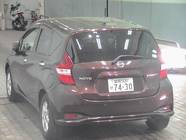 2017 Nissan Note e-パワーX auction photo 2