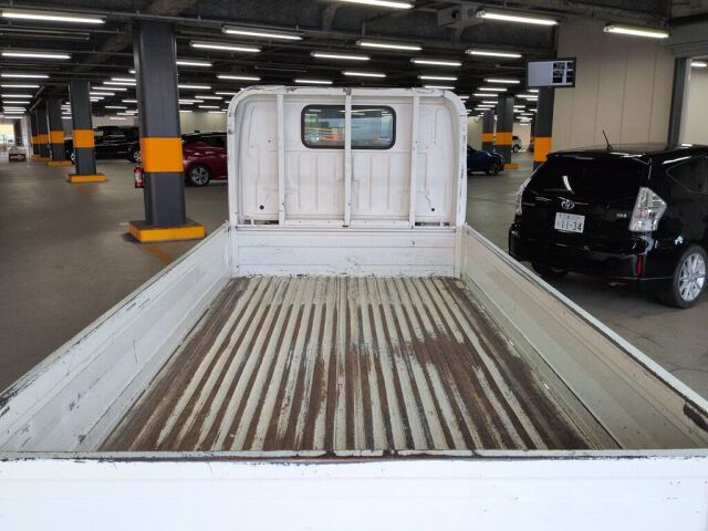 2006 Toyota Dyna auction photo 3