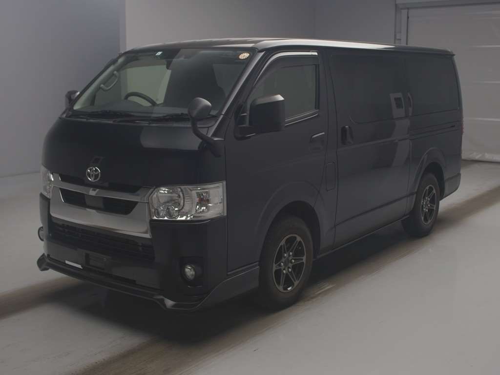 Japan Auction Vehicles 4 2021 Toyota Hiace Long DX GL Package auction photo