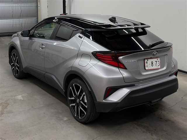 2023 Toyota C-HR S-T GR Sport 4WD auction photo 2