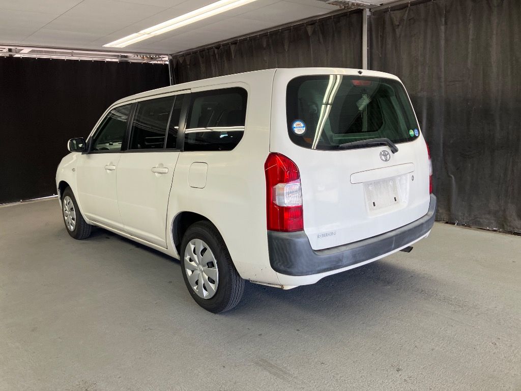 2014 Toyota Succeed TX auction photo 2