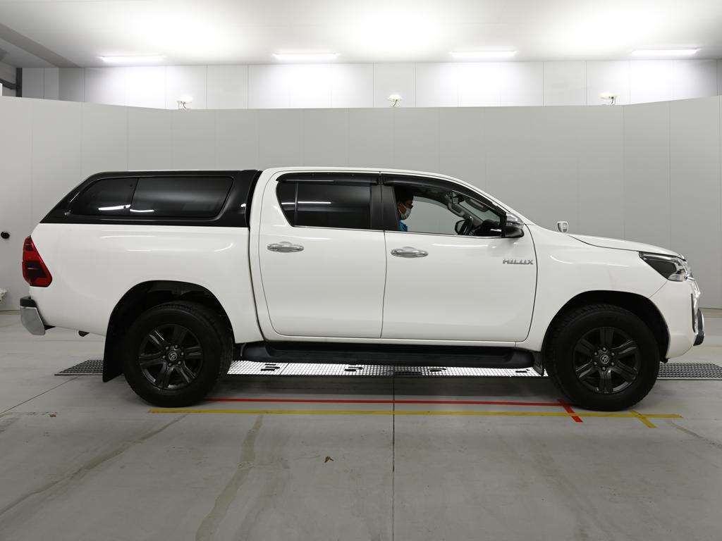 2021 Toyota Hilux Z 4WD auction photo 3