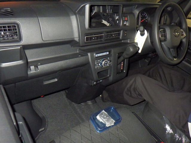 2025 Daihatsu アトレー RS 4WD auction photo 3